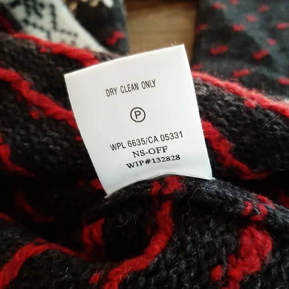 Woolrich Wool Winter Holiday Sweater - Picture 7 of 13